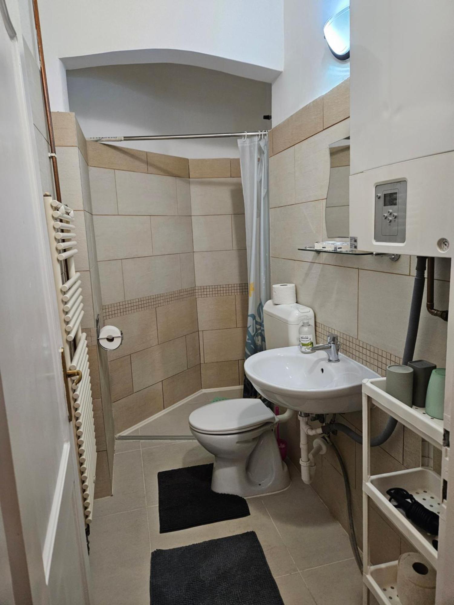 Danube Bridge Apartments Budapest Exterior photo